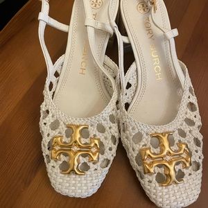 Tory Burch Size 7 White Leather Pumps